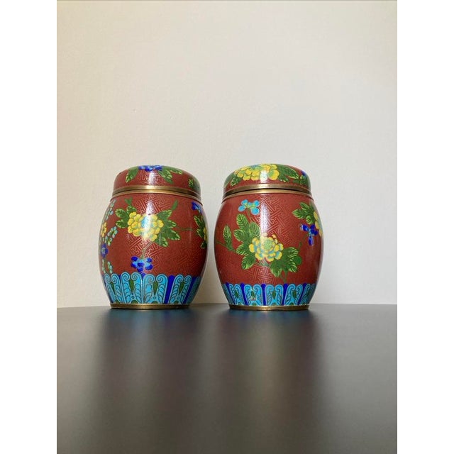Cloisonne Burgundy Floral Enamel and Brass Ginger Jars, a Pair, Medium Size For Sale - Image 17 of 18