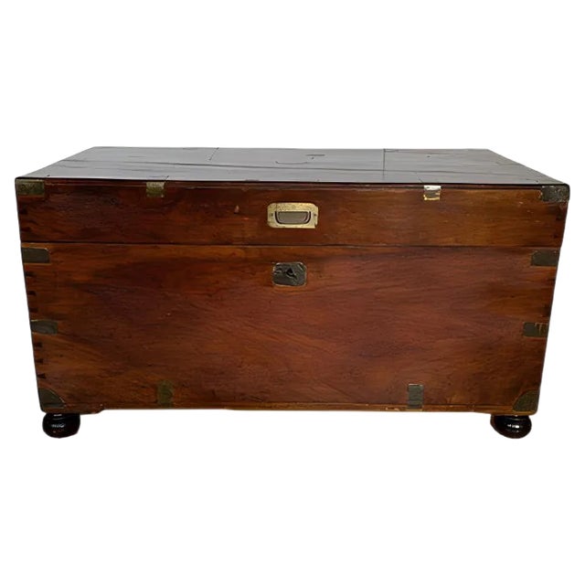 Officer's Chest, Great Britain, 19th Century For Sale