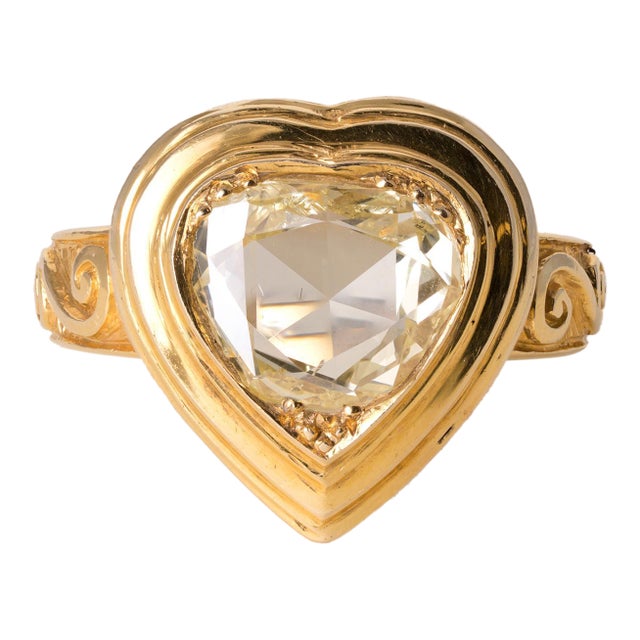 Vintage 18k Yg 1.50ct Modified Heart Diamond Bezel Ring, Size 6.25 For Sale