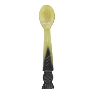 Vintage Carved Natural Horn Scottish Thistle or Pineapple Spoon E For Sale