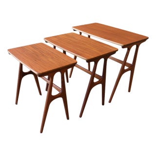 Danish No. 40 Nesting Tables in Teak by Erling Torvits for Heltborg Møbler, 1960s, Set of 3 For Sale