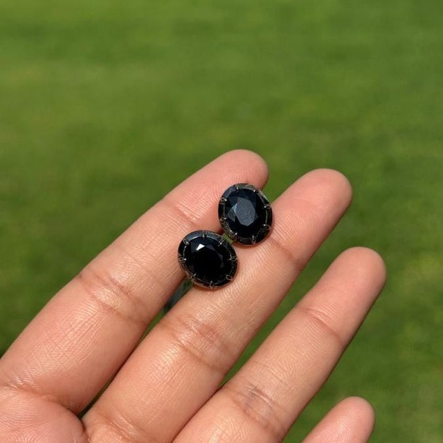 Contemporary 14k Gold 6.97ct Bold Deep Blue Sapphire Stud Earrings With Black Rhodium For Sale - Image 3 of 15
