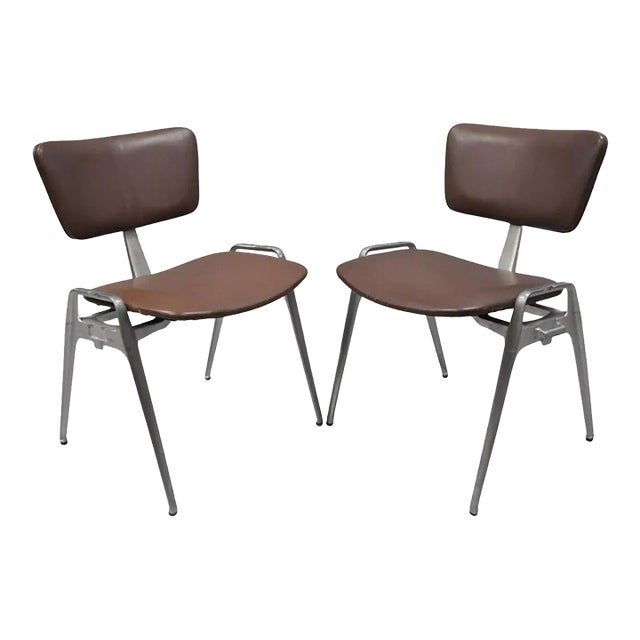 Mid Century Modern Cast Aluminum Stacking Side Chairs by Crucible- a Pair For Sale