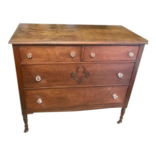 Antique 1920' Traditional Style Dresser For Sale