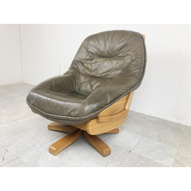 Brutalist Oak and Leather Swivel Chair, 1970s For Sale - Image 6 of 12