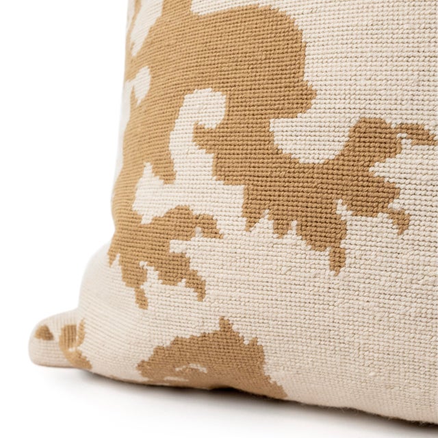 1990s Embroidered Griffon Lion Decorative Pillow – Oatmeal & Khaki Velvet Back For Sale - Image 5 of 10