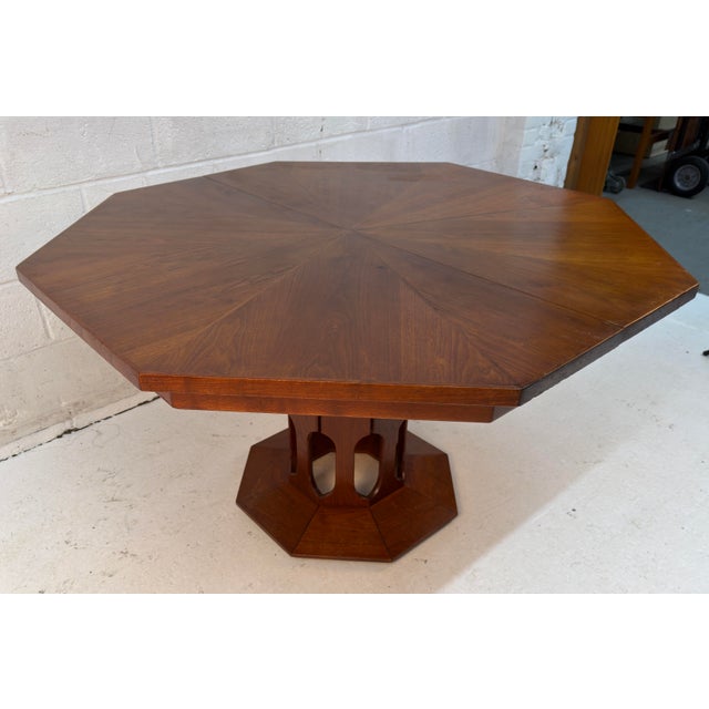 Mid 20th Century Mid-Century Modern Octagonal Expanding Dining Table by Walter of Wabash For Sale - Image 5 of 14