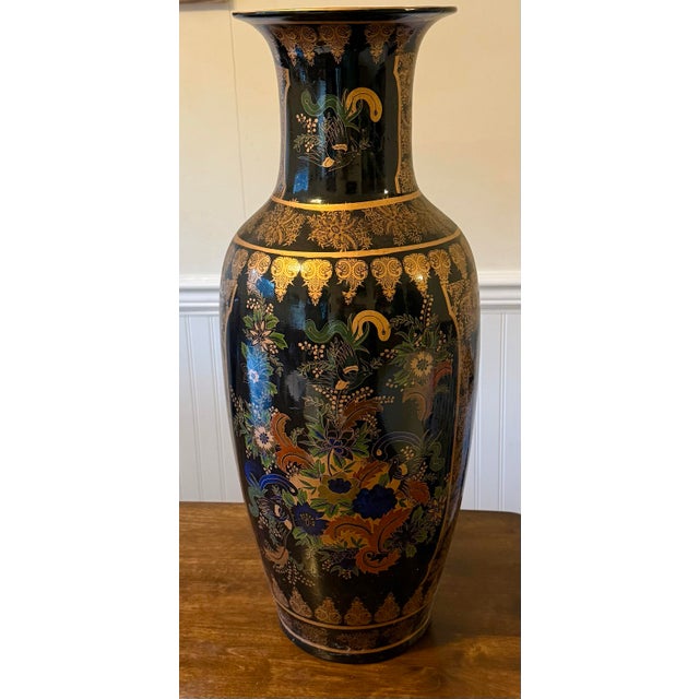 Chinese Gilt Baluster Floor Vase For Sale - Image 4 of 12
