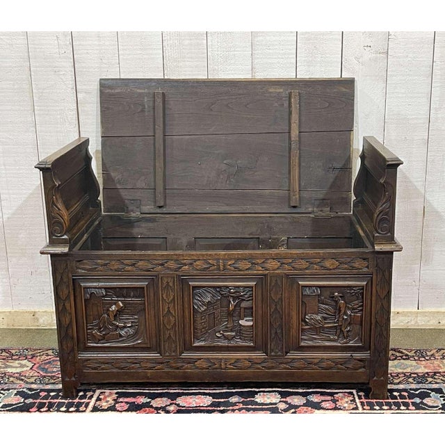 Early 20th Century Breton Storage Bench in Oak and Chestnut For Sale - Image 15 of 16