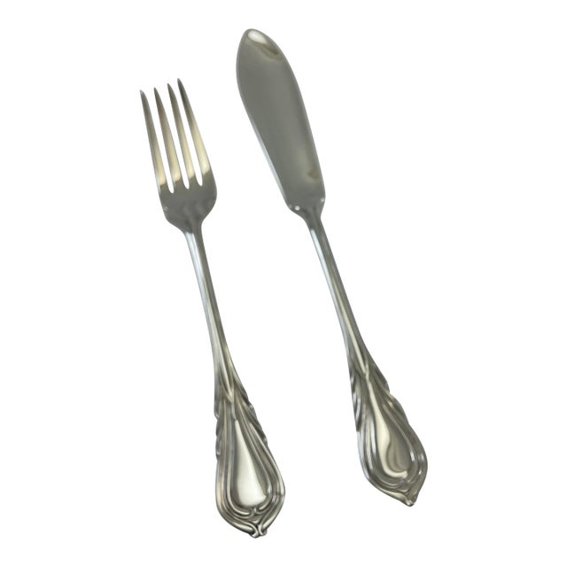 1980s Silver 12 Pair Fish Eaters, 12 Fish Forks & 12 Fish Knives, Lily - 24 pcs For Sale