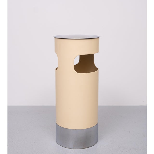 Design GINO COLOMBINI, dustbin with ashtray or umbrella stand Manufactured by Husqvarna Minor wear. Minor stains. Yellowed...