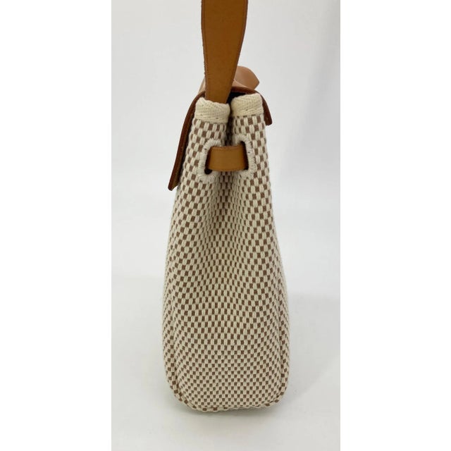 Beige Hermes Herbag Tpm Mini Black and Beige Sangles Canvas For Sale - Image 8 of 12