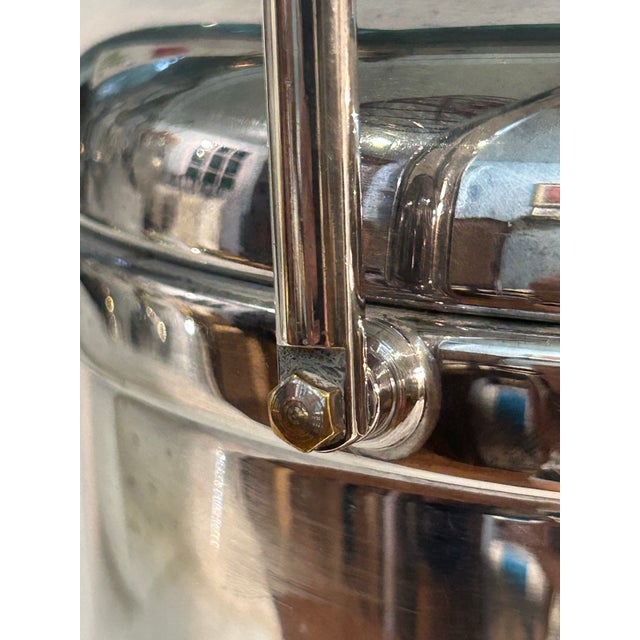 1940s Art Deco Sheffield Silver Plate Ice Bucket With Original Thermos Glass Liner For Sale In New Orleans - Image 6 of 11