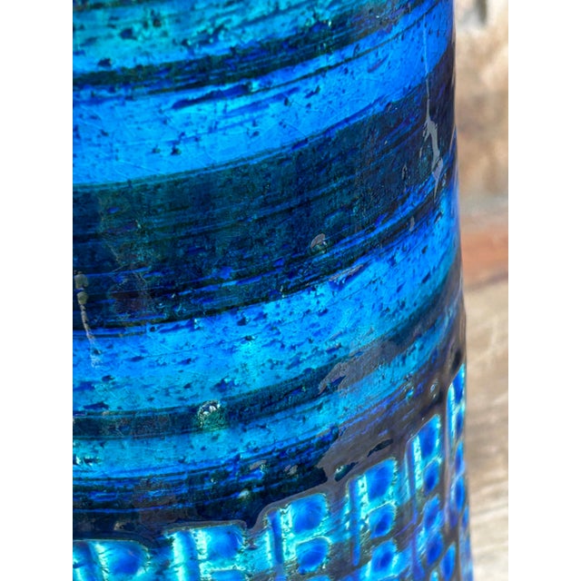 Gorgeous 1960's Londi/Bitossi Rimini Blu Vase/Vessel This beautiful discontinued ceramic decor piece is from the Rimini...