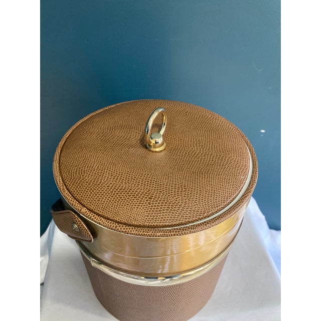 Plastic Mid 20th Century Georges Briard Mid-Century Ice Bucket With Faux Leather For Sale - Image 7 of 12