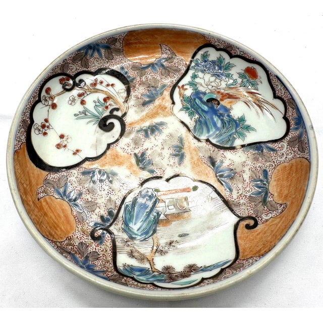 Imari Porcelain 19th C. Japanese Imari Scalloped Dish - Three-Window Phoenix Design For Sale - Image 4 of 11