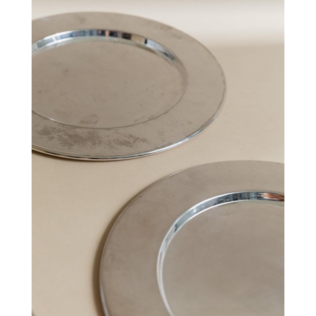 Metal Large Vintage Silver-Plated Underplates or Plates, Italy, 1970s, Set of 6 For Sale - Image 7 of 11