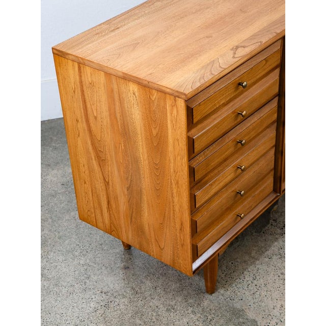 1960s Mid Century Modern Credenza Dresser Solid Wood 9 Drawers La Period Furniture For Sale - Image 11 of 12