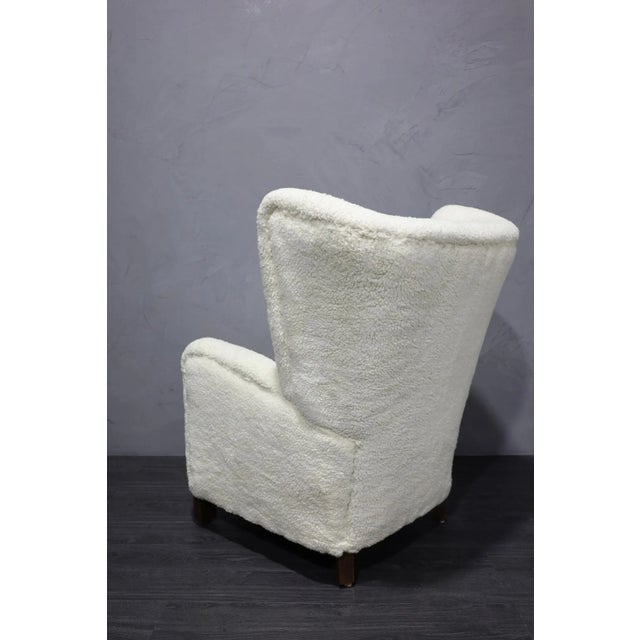 Mid 20th Century Fritz Hansen Attributed Lounge Chair in Sheepskin Upholstery, Model 1672 For Sale In Dallas - Image 6 of 10