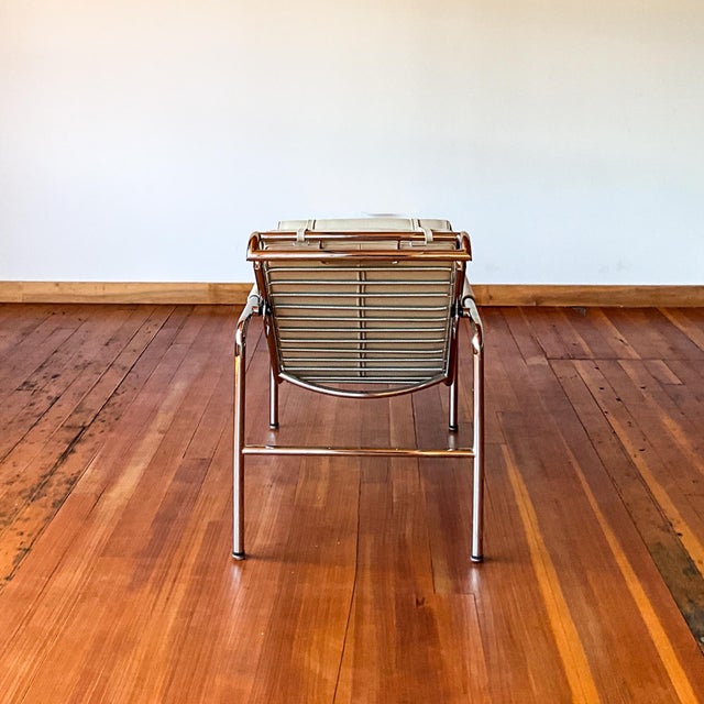 Zanotta 1990s Attributed to Gabriele Mucchi Genni Chrome and Bone Leather Lounge Chair for Zanotta For Sale - Image 4 of 10