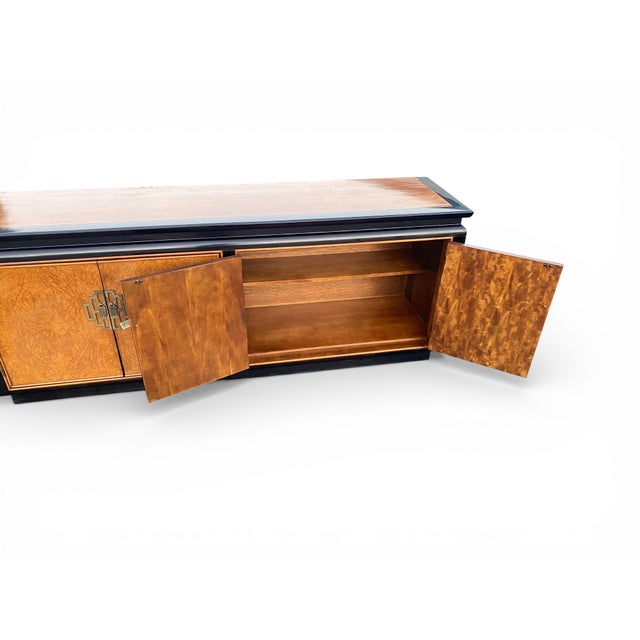 Wood Vintage Chin Hua Asian Hollywood Regency Burled Credenza Sideboard for Century Furniture For Sale - Image 7 of 14