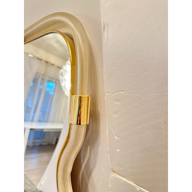 Contemporary Wave Mirror in Gold “Torchon” Torciglione Murano Glass, Exclusive Design by Simoeng For Sale - Image 3 of 5
