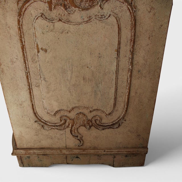 18th Century German Antique Rococo Painted Chest With Rare Shell Carving on Handles For Sale - Image 4 of 5