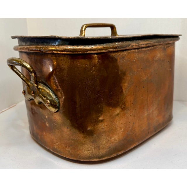 18th Century French Rectangular Copper Cooking Box With Brass Handles For Sale - Image 6 of 12