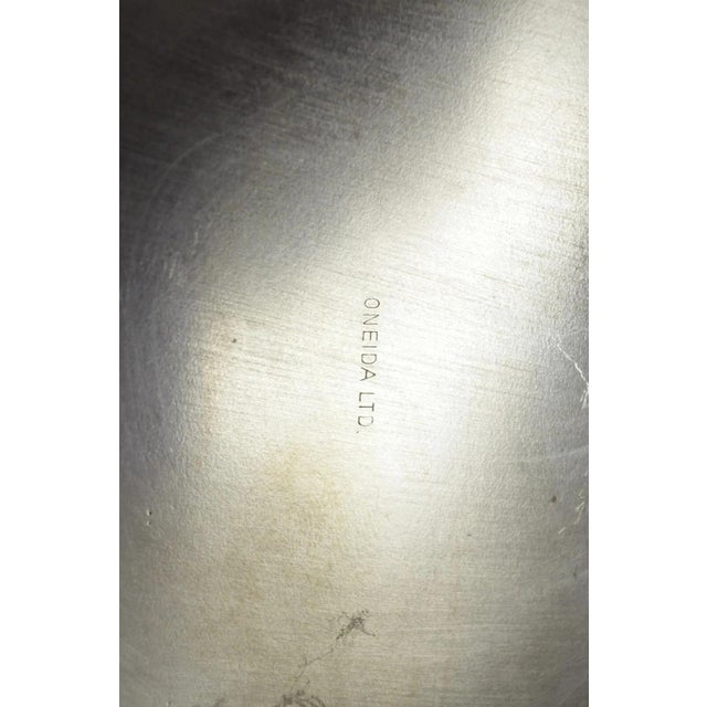 Vintage Oneida LTD Rose Design Silver Plated 10.5" Round Vegetable Serving Bowl For Sale In Philadelphia - Image 6 of 7