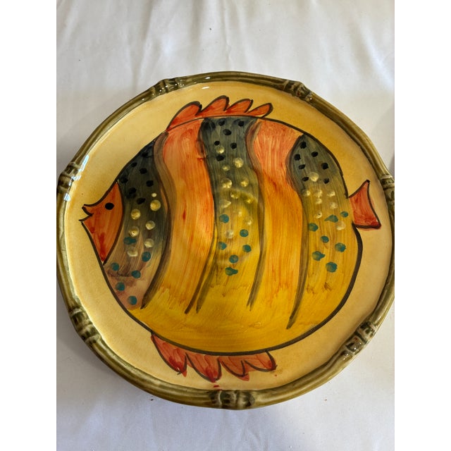 Late 20th Century Pair of Vintage Italica Ars Hand-Painted Fish Plates – Italian Ceramic Art Pottery For Sale - Image 5 of 15