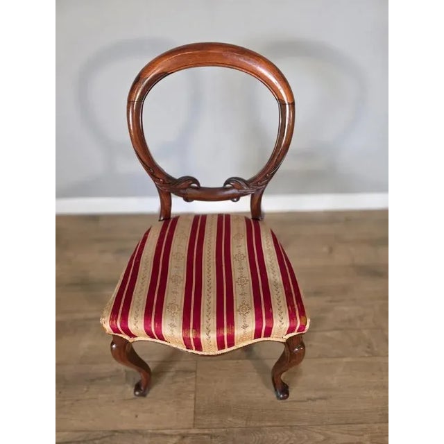 Victorian Balloon Back Chairs in Rosewood, Set of 6, in Very Good conditions.