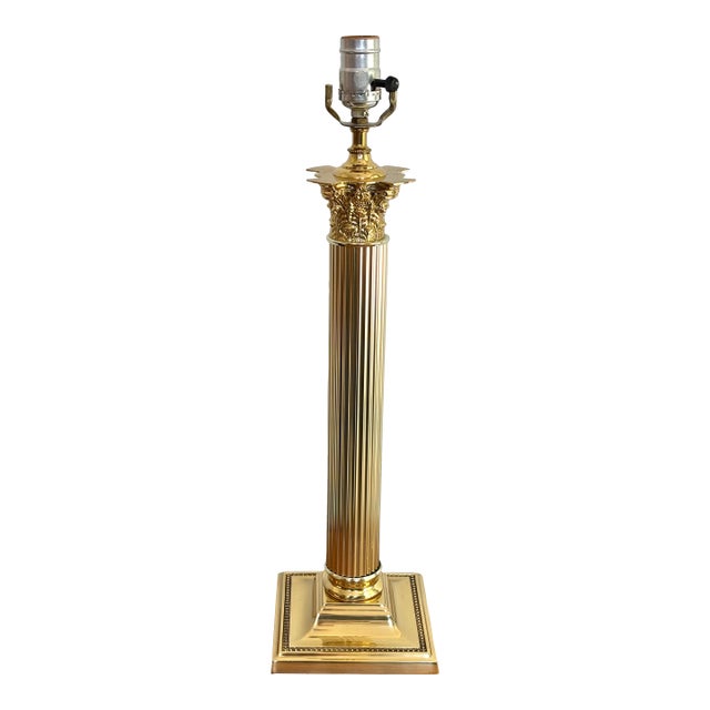 1980s Neoclassical Brass Corinthian Column Table Lamp For Sale