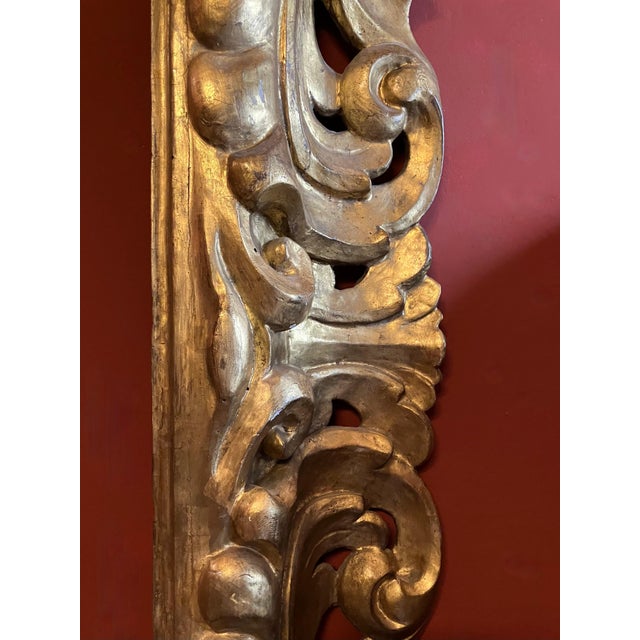 Italian Baroque Hand-Carved Gilded Wood Frame, 17th Century For Sale - Image 5 of 10