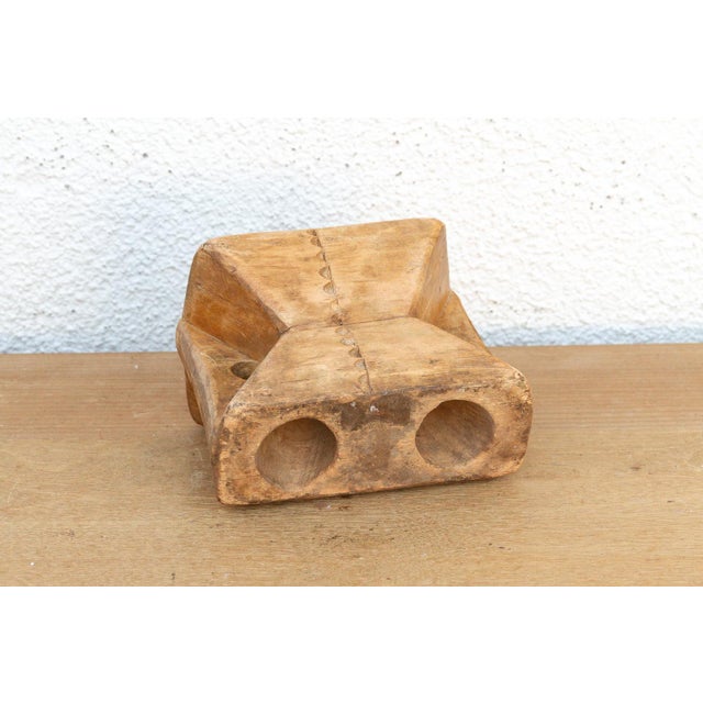 Early 20th Century Rustic Bleached Wood Tribal Bijani For Sale - Image 5 of 6