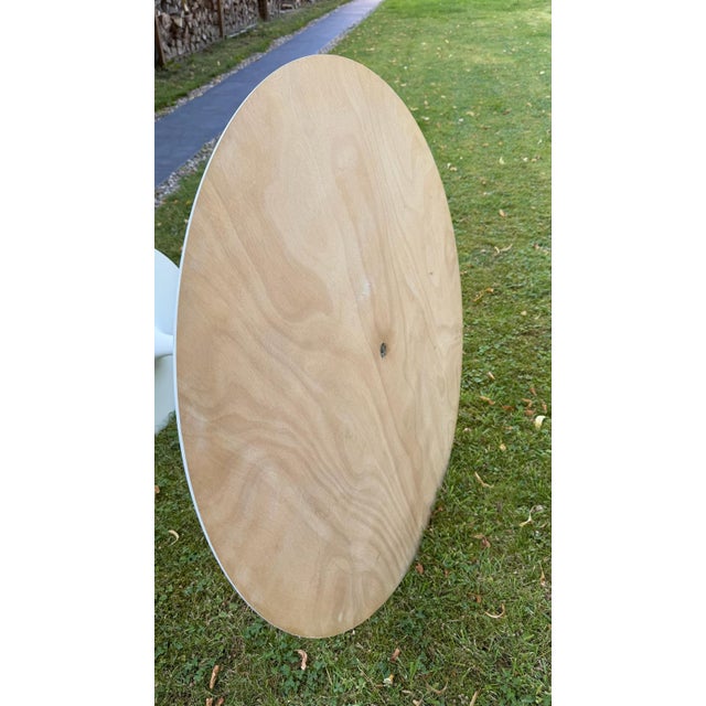 Brown Tulip Dining Table with Champagne Coloured Arabescato Marble in Mint by Eero Saarinen for Knoll International, 1970s For Sale - Image 8 of 10