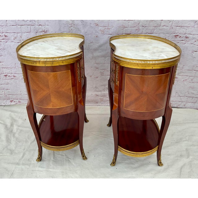 Late 19th Century Elegant Louis XV Side Tables With Marble Tops and Brass Accents - A Pair For Sale - Image 5 of 17