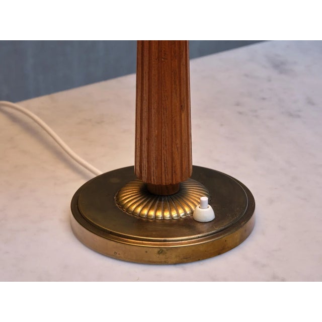 Harald Notini attributed Table Lamp in Elm and Brass by Böhlmarks, Sweden, 1940s For Sale - Image 10 of 13