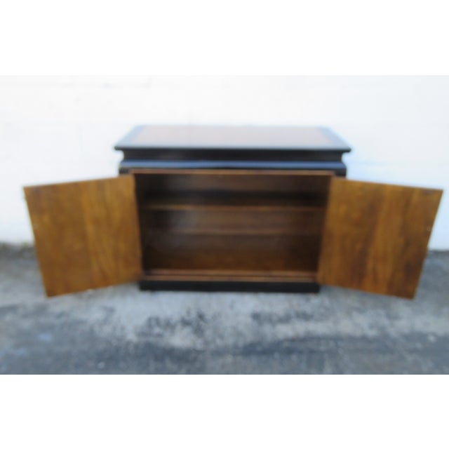 Late 20th Century Chinoiserie Chin Hua Hollywood Regency Serving Table Buffet Lacquered 6187 For Sale In Miami - Image 6 of 16