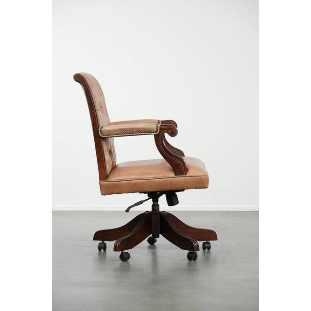 English-Style Chesterfield Swivel Office Chair in Cowhide and Wood For Sale - Image 3 of 18