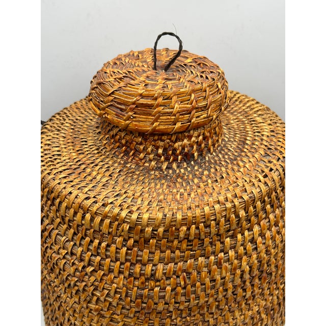Textile Apache Tus Pitch-Coated Lidded Basket With Horsehair Handles, C. 1940–1950 For Sale - Image 7 of 18