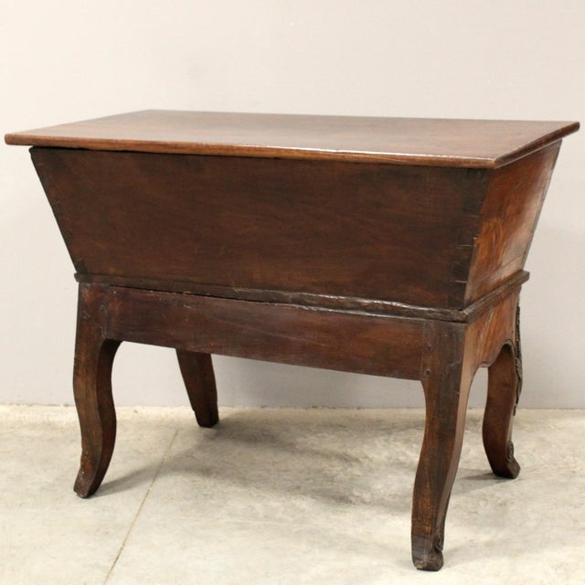 18th Century Louis XV Sideboard in Walnut and Cherry For Sale - Image 5 of 11
