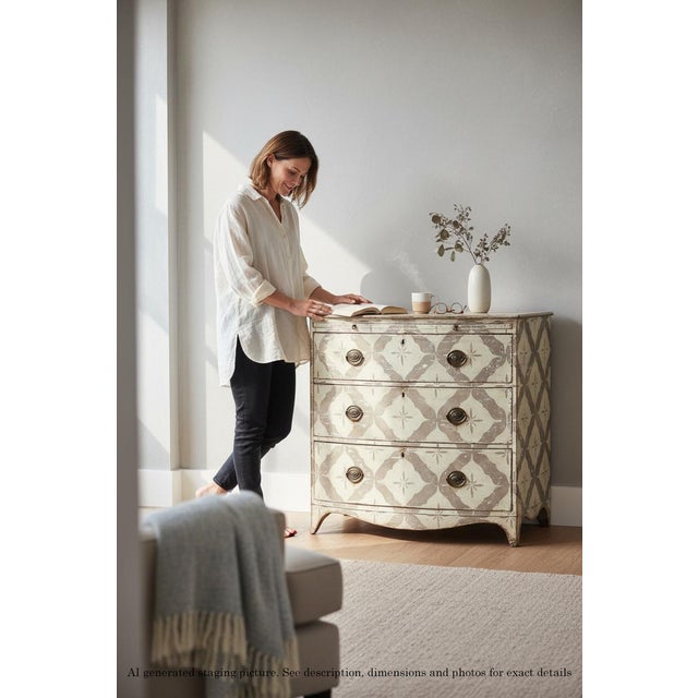 Antique 19th Century Bow Front Painted and Decorated Chest of Drawers / Commode – High Quality Full of authentic charm and...