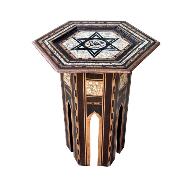 Add a touch of timeless elegance to your space with this stunning early 20th century table. Expertly hand-crafted, it...