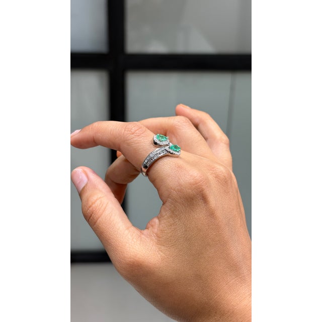 Contemporary Emerald Diamond Cluster Bypass Ring in 14k Gold Size 4 For Sale In New York - Image 6 of 17