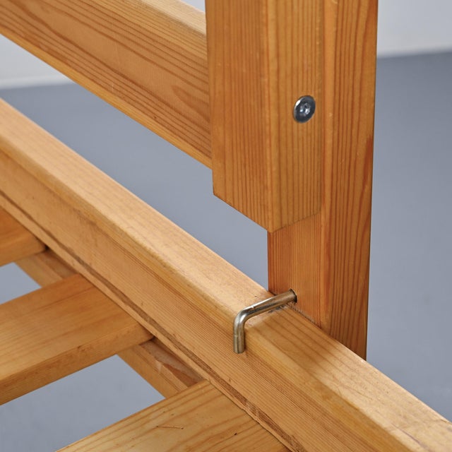 Pine Bunk Beds, Les Adrets Residence, Les Arcs, 1970 For Sale - Image 10 of 15