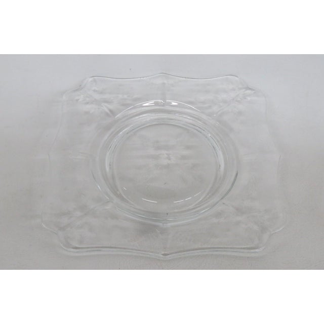 Transparent Clear Glass Square Plates 4pc Set With Floral Etched Motif Scalloped Edges 4852b For Sale - Image 8 of 12