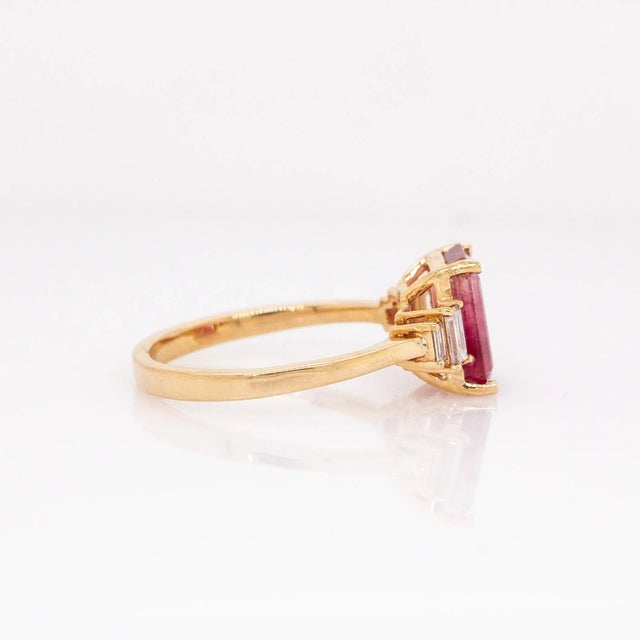 2020s 2.3cts Bi-Color Tourmaline Ring With Natural Diamonds: 14k Solid Gold, 9x7mm For Sale - Image 5 of 7
