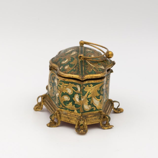 1930s Gilt Metal and Green Enamel Jewelry Box — Maison Boissier, Paris French, Circa 1900–1930 For Sale - Image 5 of 8