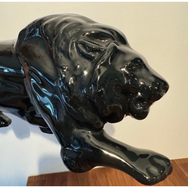 Mid-Century Modern Porcelain Black Lion Table Sculpture For Sale In Los Angeles - Image 6 of 9