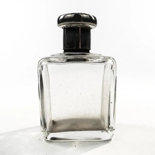 Art Deco Crystal Flask, France, 1930s For Sale - Image 10 of 10
